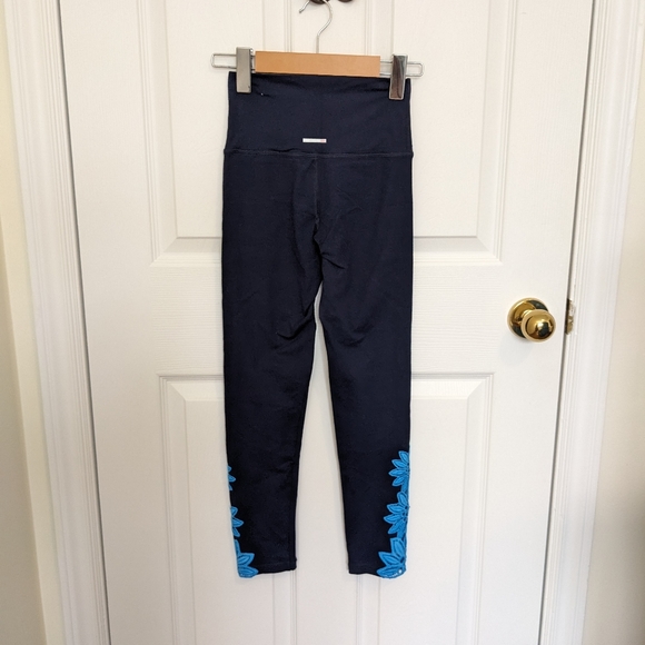 Aerie 3/4 length leggings size women's XS - Picture 6 of 8